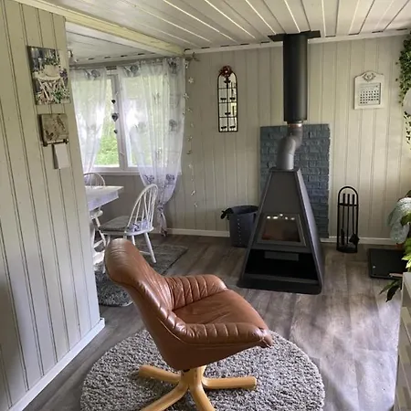 度假居 Cozy In The Woods With A View Of The *